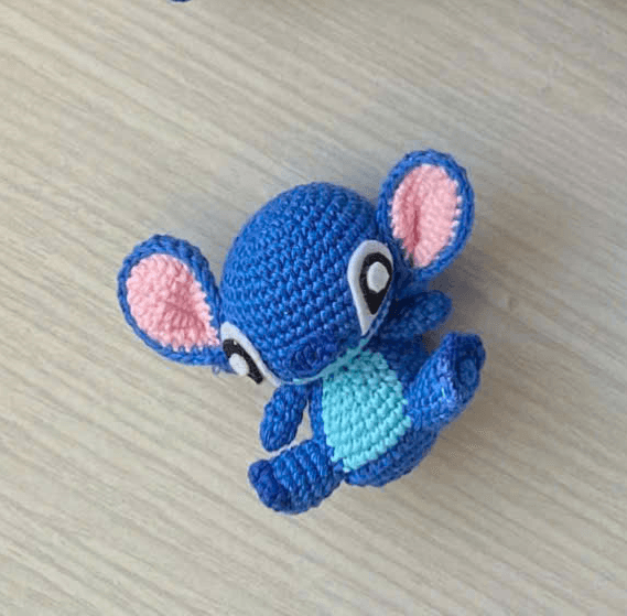 Stitch xanh dương cute